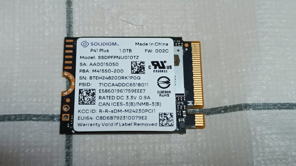 SOLIDIGM製SSD2230　1TB